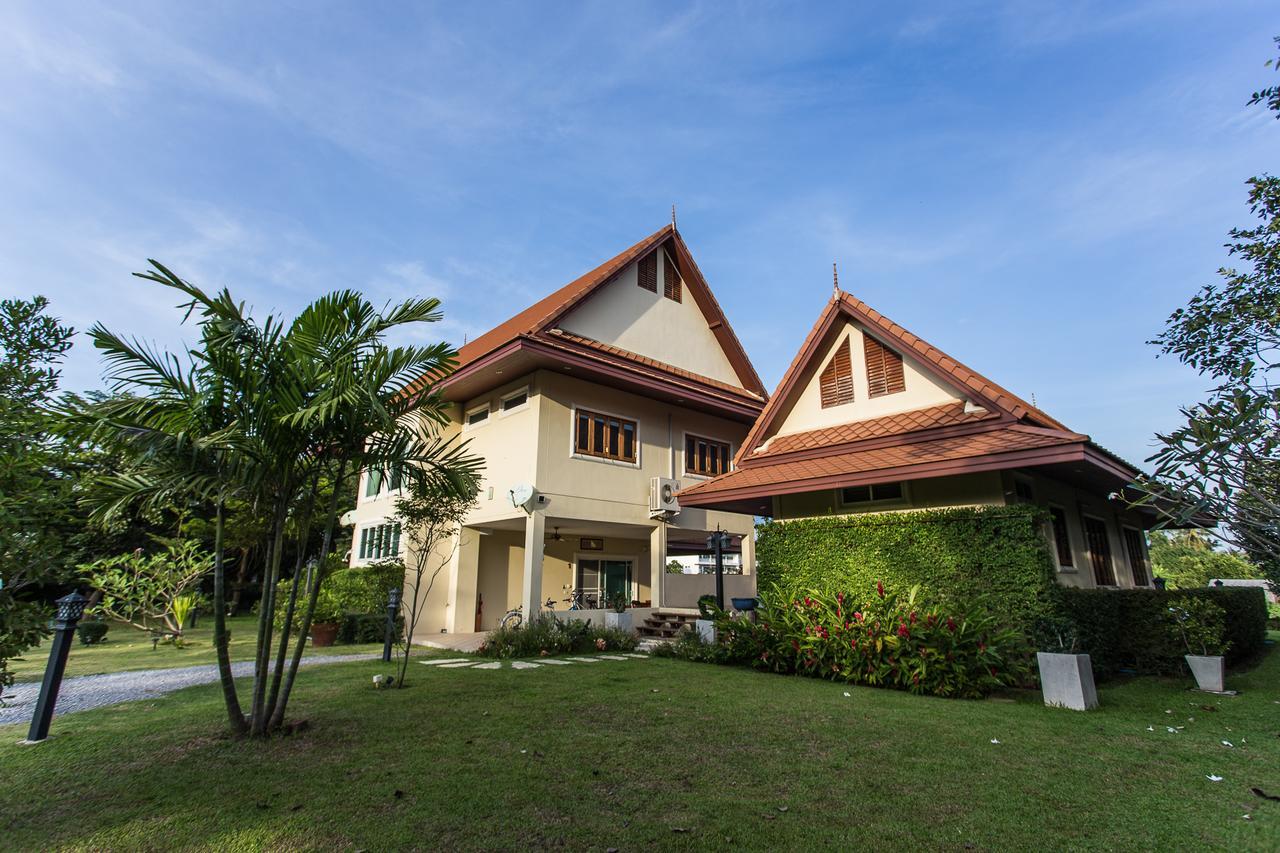 Thararin Villa Ban Doem Bang Exterior photo