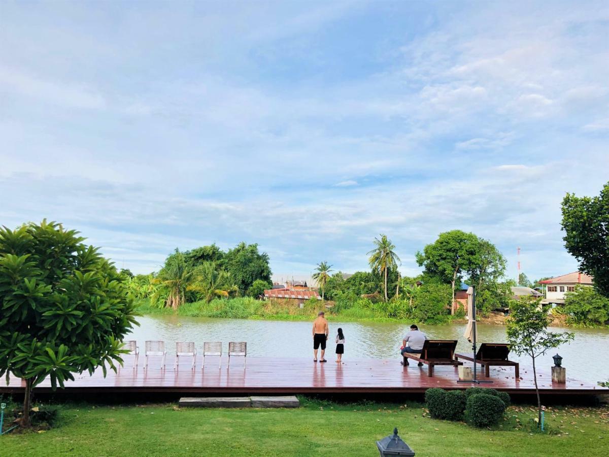 Thararin Villa Ban Doem Bang Exterior photo